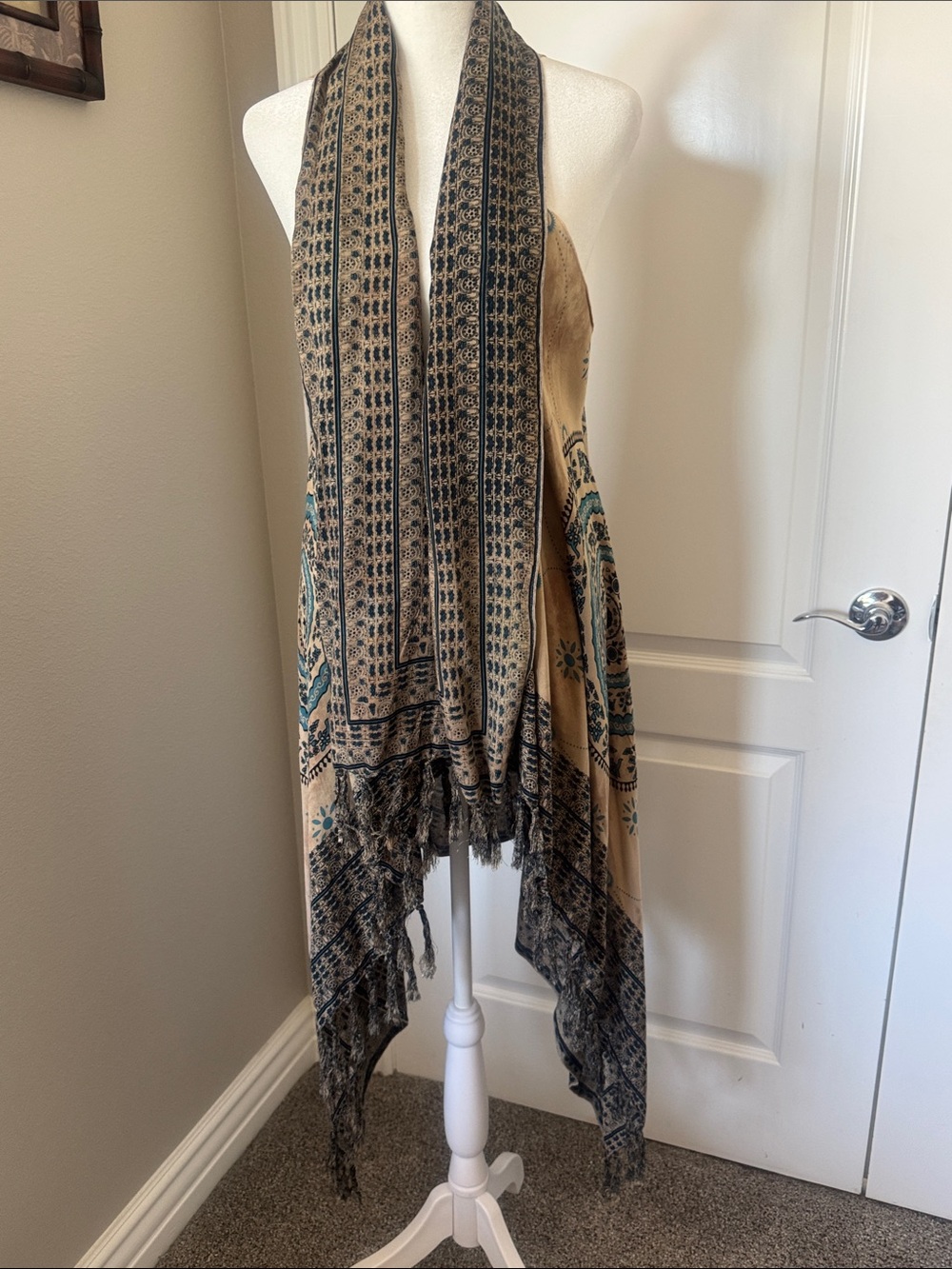 Beige and Teal Pattered Vest
